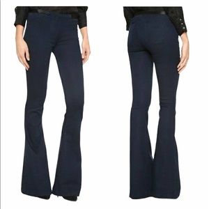 Blank NYC Pull On Bell Bottom Jeans  Size 27